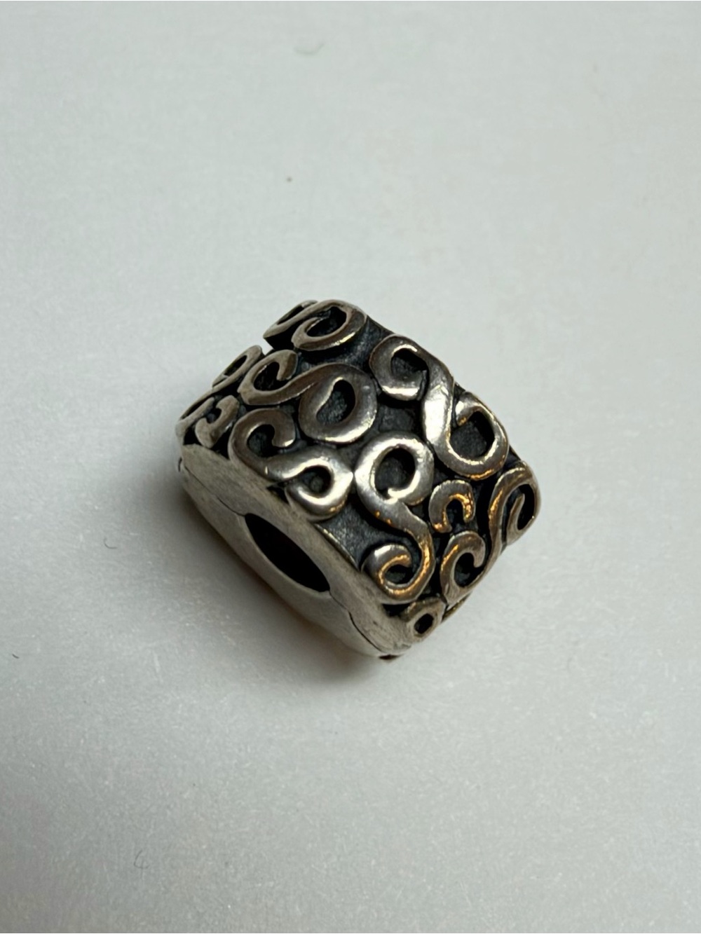 Pandora Sterling Silver Swirl S Clip-On Charm 790338 - Picture 1 of 3